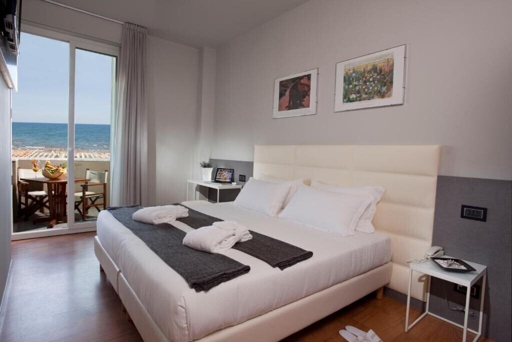 Fotografii Ascot 4*