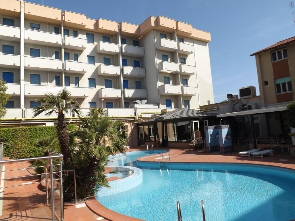 Imaginea San Giorgio Savoia 3*