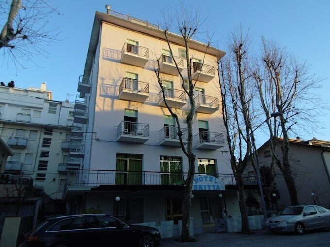 Hotel Britta 3*