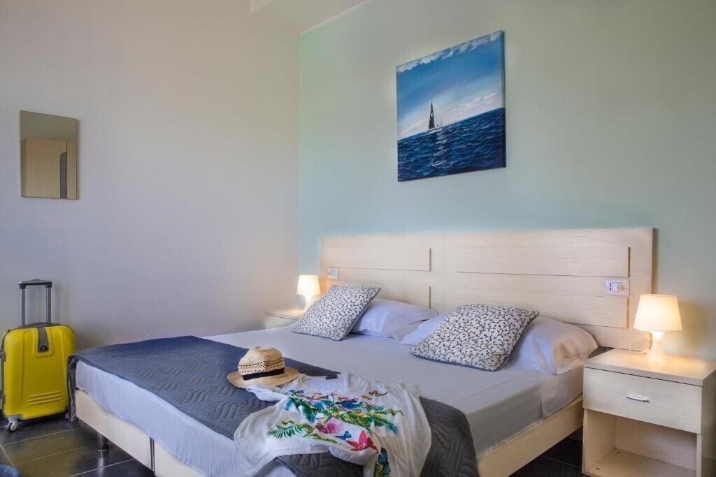 Imaginea Spiaggia Marconi (Marina Centro) 3*