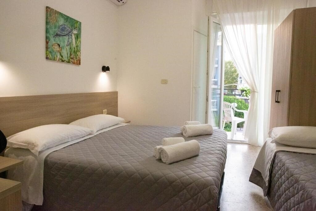 Imaginea Hotel Kariba 2*