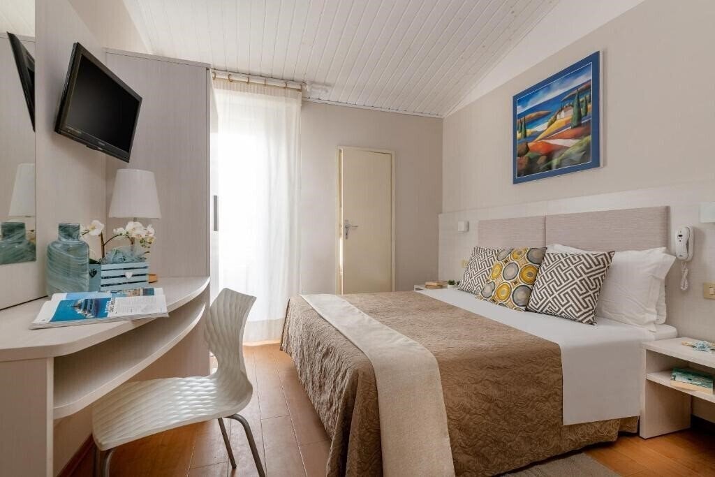 Fotografii Eliseo Riccione 3*