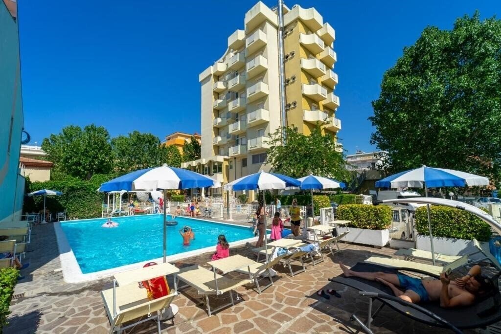 Отель Oceanic 3*