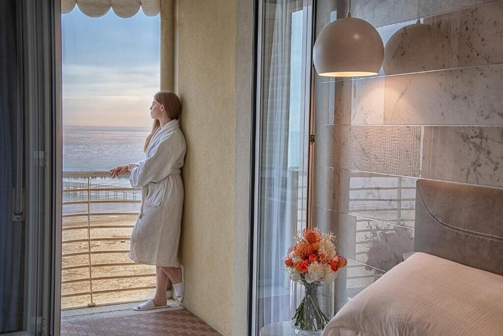 Фото AmbientHotels Panoramic (ex. Panoramic Hotel) 2*