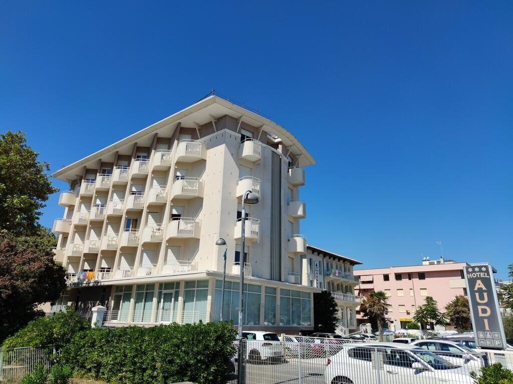 Hotel Audi 3*