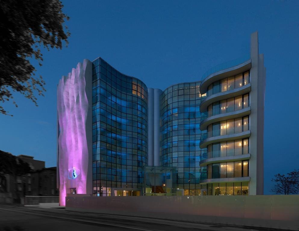 Hotel I-Suite 5*