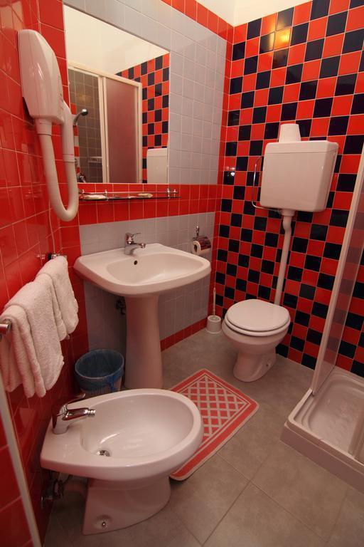 Fotografii Esperia 3*