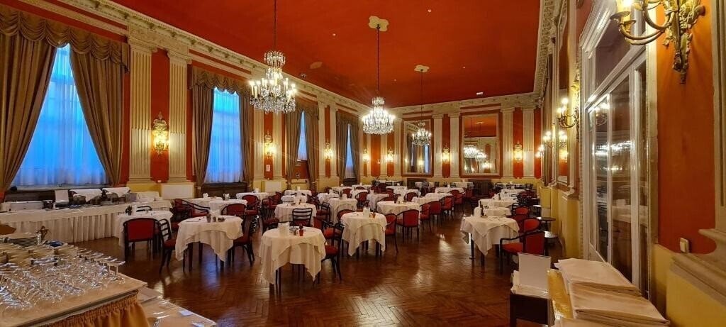 Imaginea Grand Hotel Londra 4*
