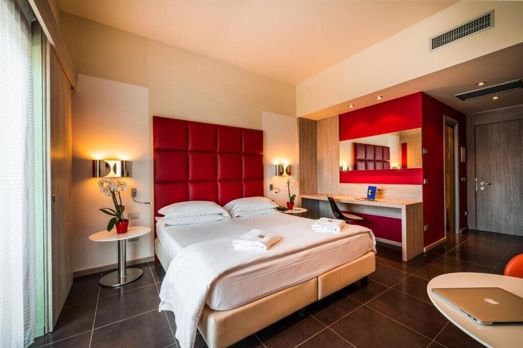 Фотография Jazz Hotel 4*