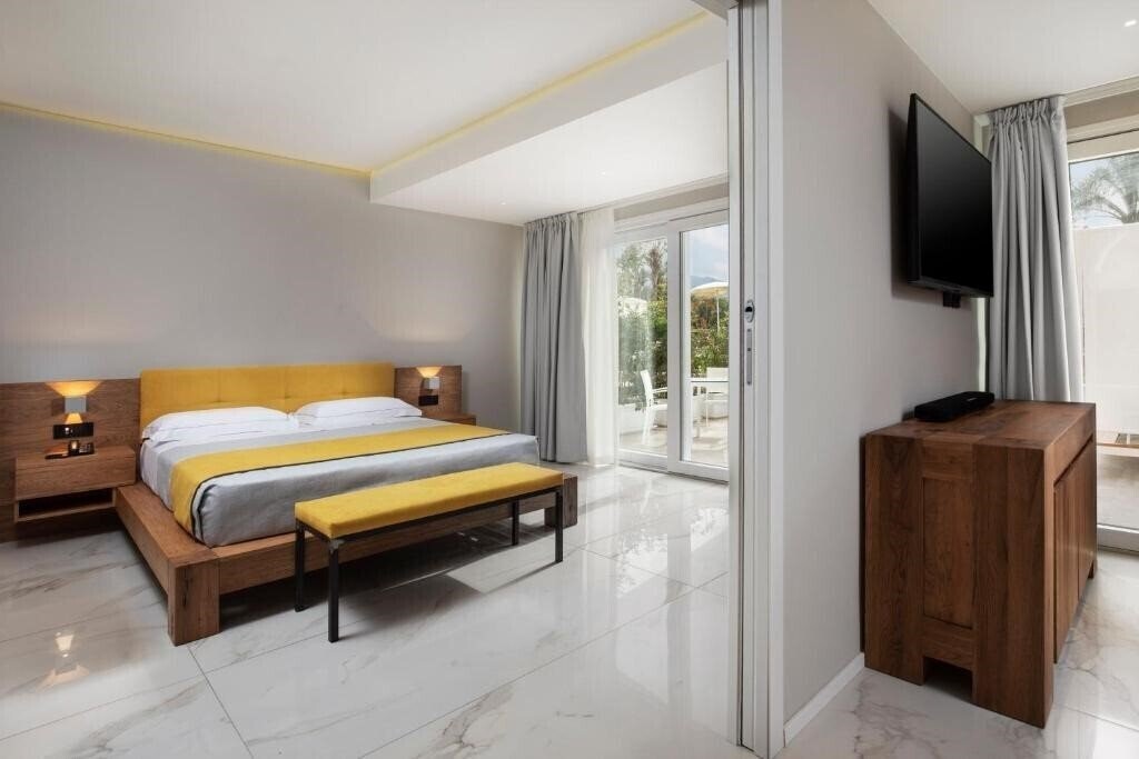 Fotografii Hotel San Teodoro 4*