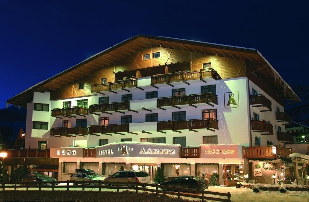 Отель Hotel Aaritz 4*