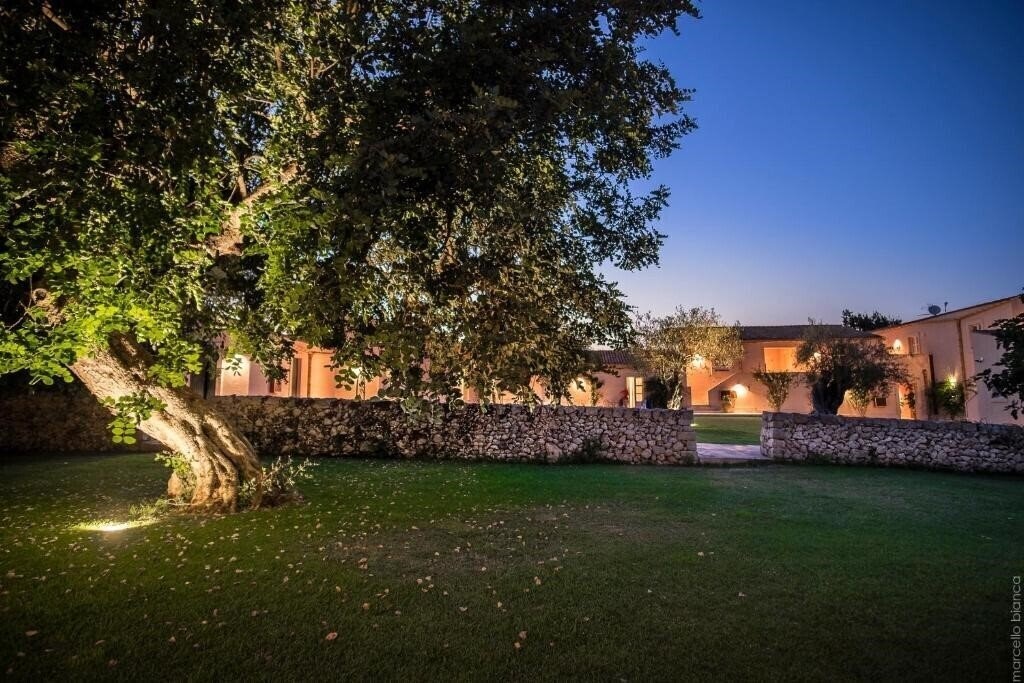 Hotel Masseria Degli Ulivi 4*