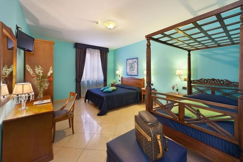 Fotografii Ulisse Deluxe Hostel 3*