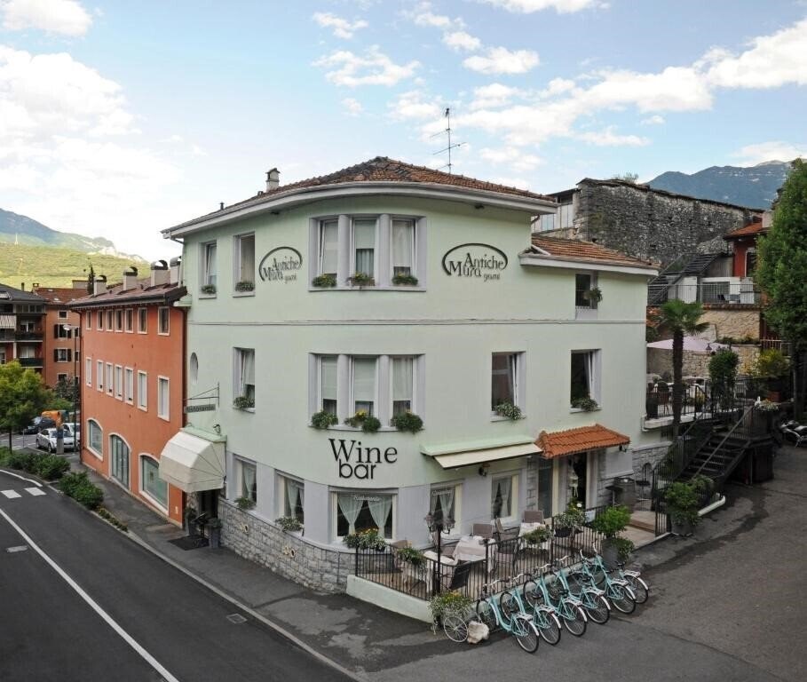 Hotel Antiche Mura 4*
