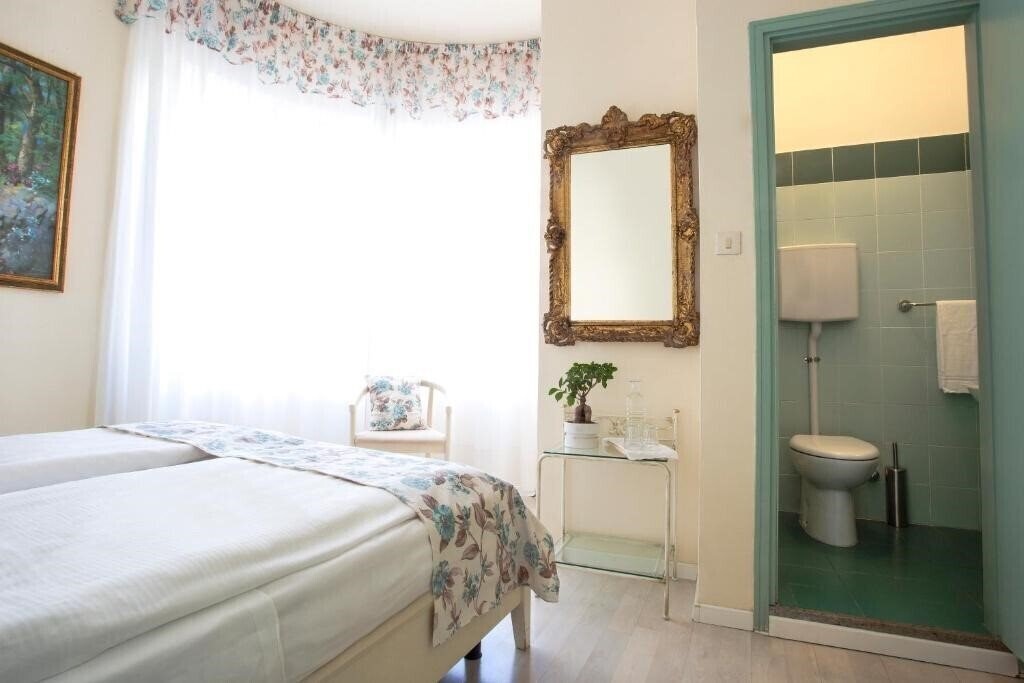 Fotografie Antiche Mura 4*