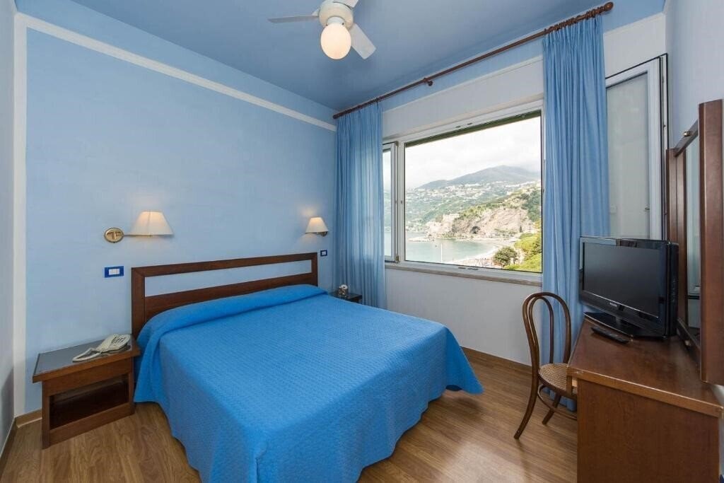Fotografii Sole Hotel (Maiori) 3*