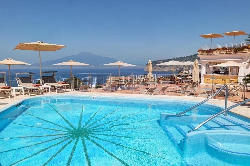 Fotografii Grand Hotel De La Ville 4*
