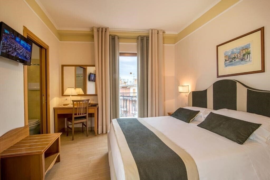 Fotografii Tourist Hotel 3*