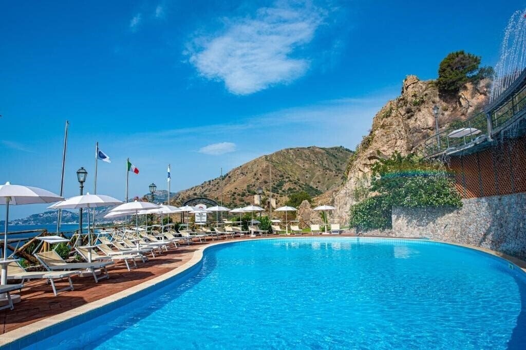 Фотография Baia Taormina - CDSHotels (ex. Baia Taormina Grand Palace) 4*