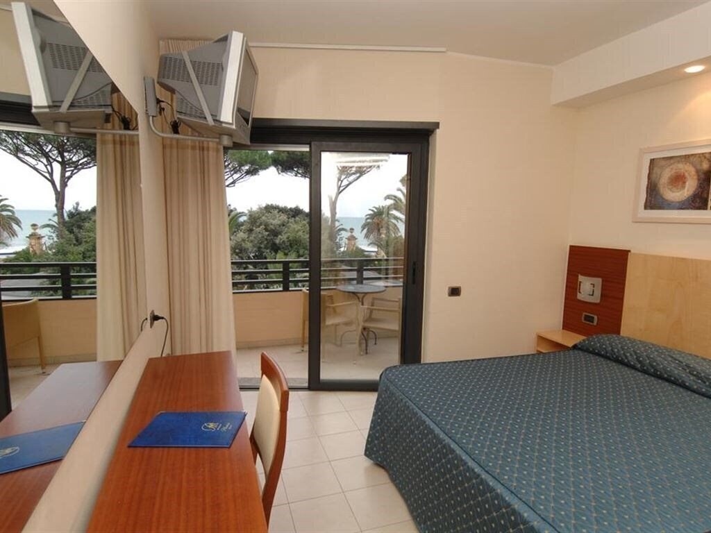 Imaginea Albatros Hotel 4*