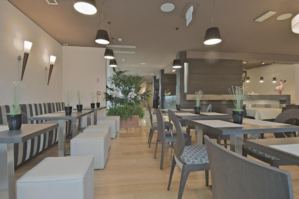 Imaginea Zen Versilia 4*