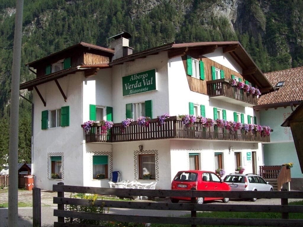 Отель Hotel Verda Val 2*