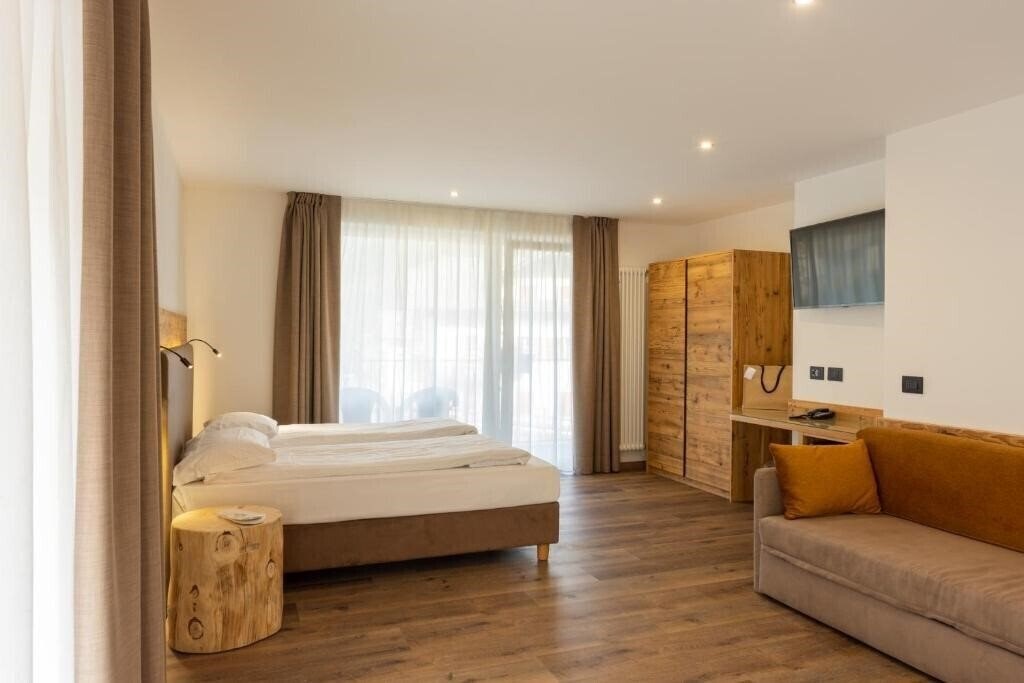 Fotografii Active Alm Hotel Moena 4*