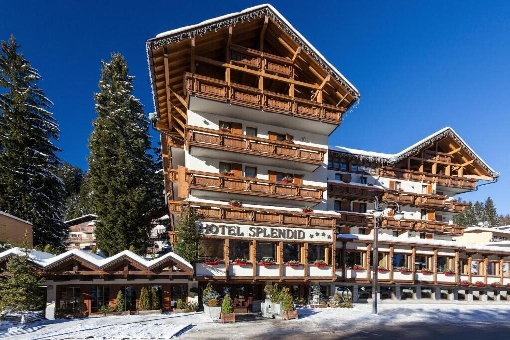 Картинка Splendid (Madonna Di Campiglio) 4*