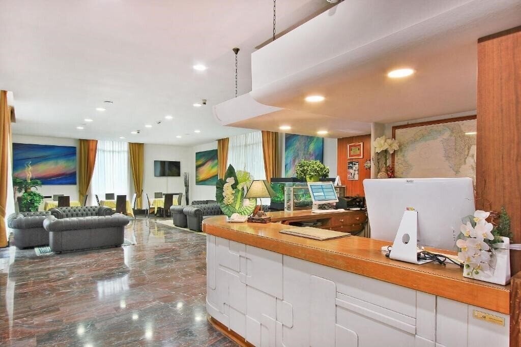 Imaginea Meridianus 4*