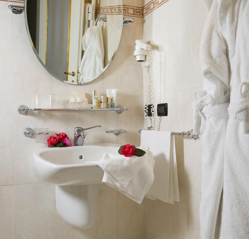 Imaginea Carlton & Grand Canal 4*