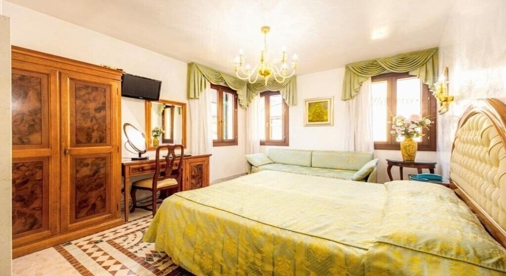 Fotografii Antica Casa Carettoni 3*