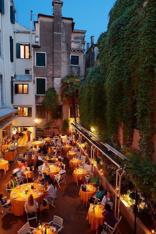Imaginea Hotel Saturnia & International 4*