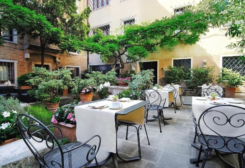 Fotografie Palazzo Sant’angelo 4*