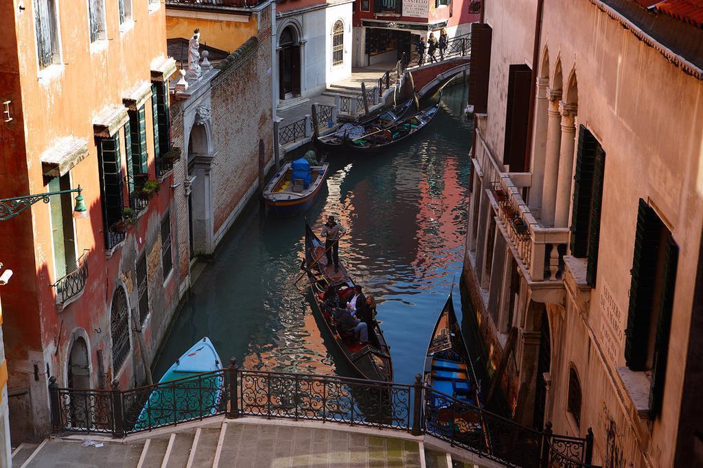 Отель Aqua Palace 4*