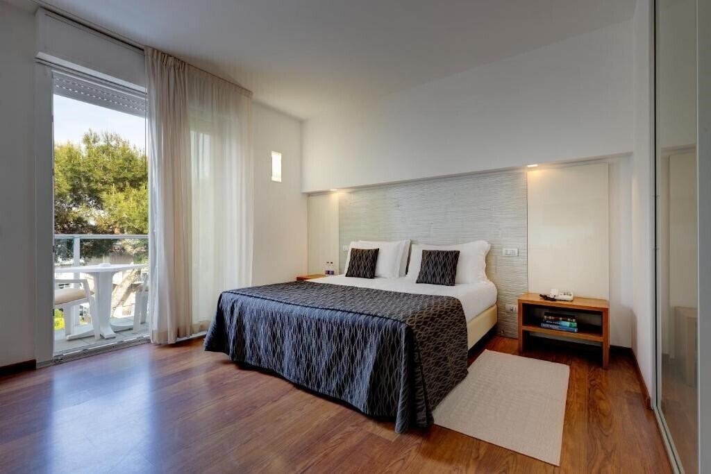 Hotel Park Hotel Ermitage 4*