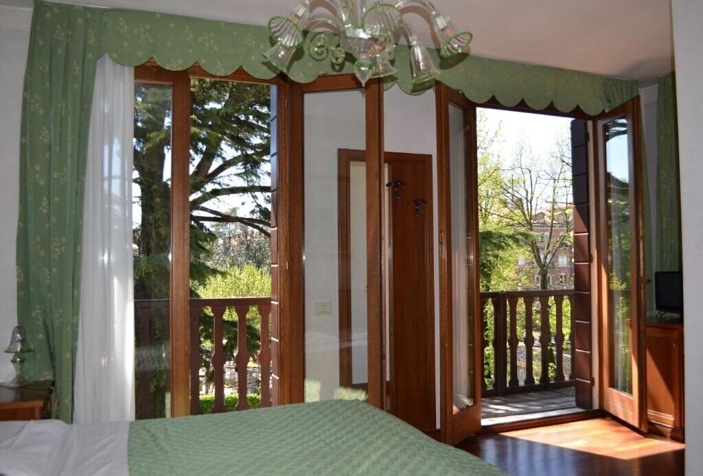 Imaginea Villa Cipro 3*