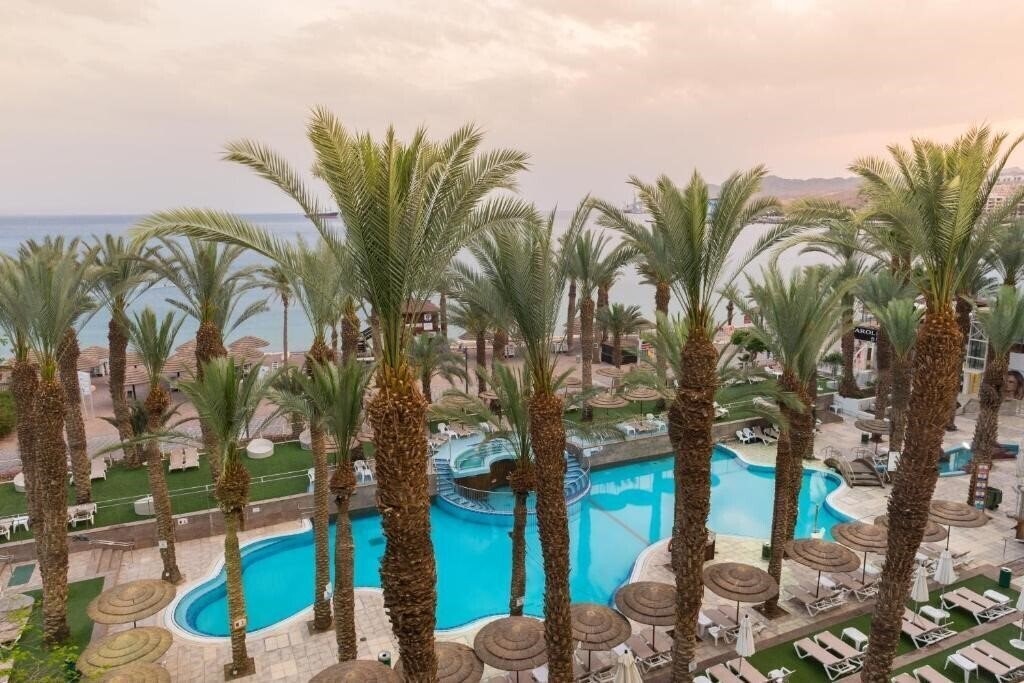 Hotel Leonardo Plaza Eilat 4*