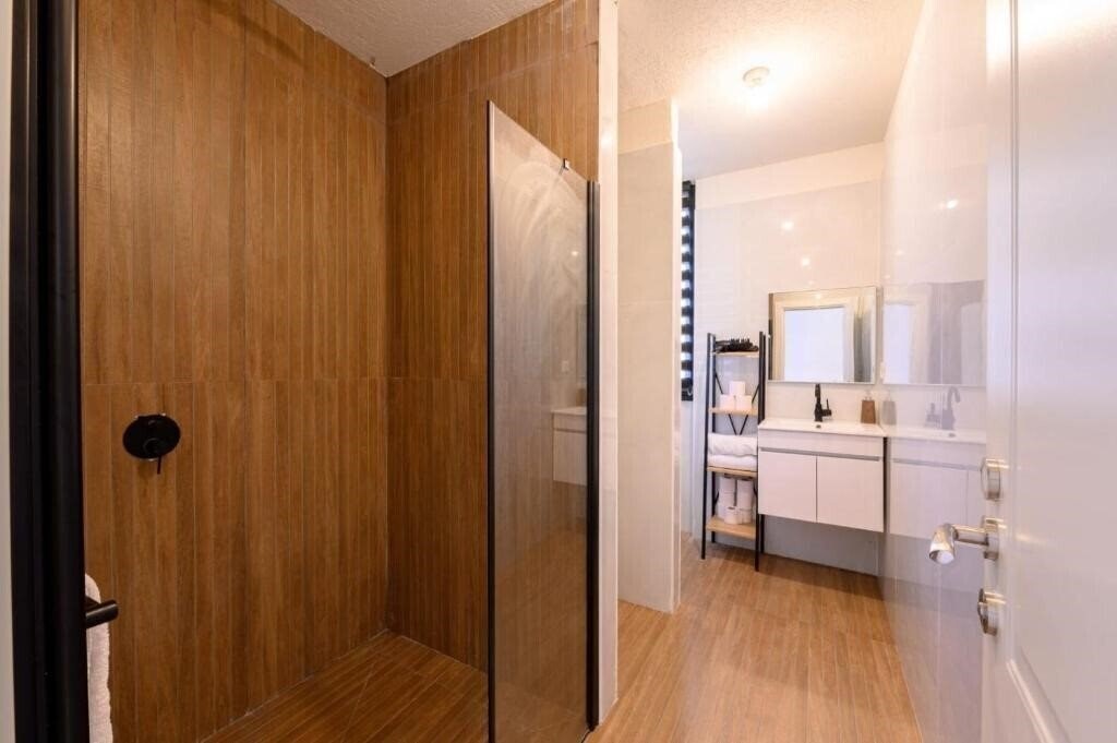 Изображение King David 5*