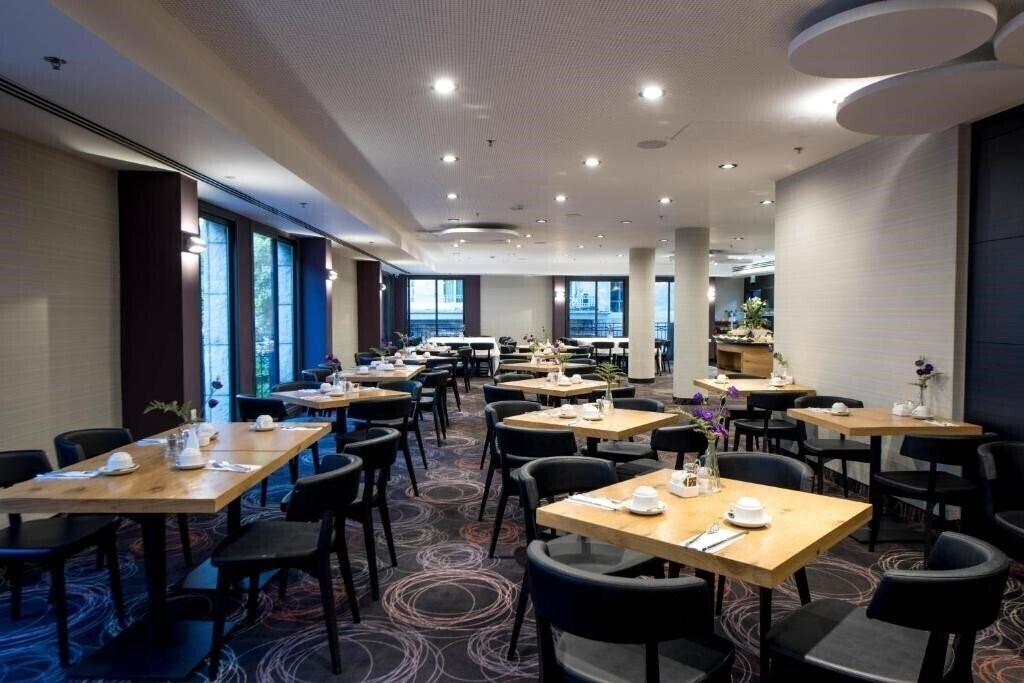 Imaginea Eyal Hotel 4*
