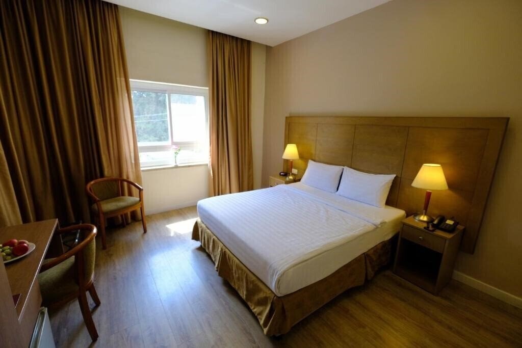 Фотография Ritz Hotel 4*