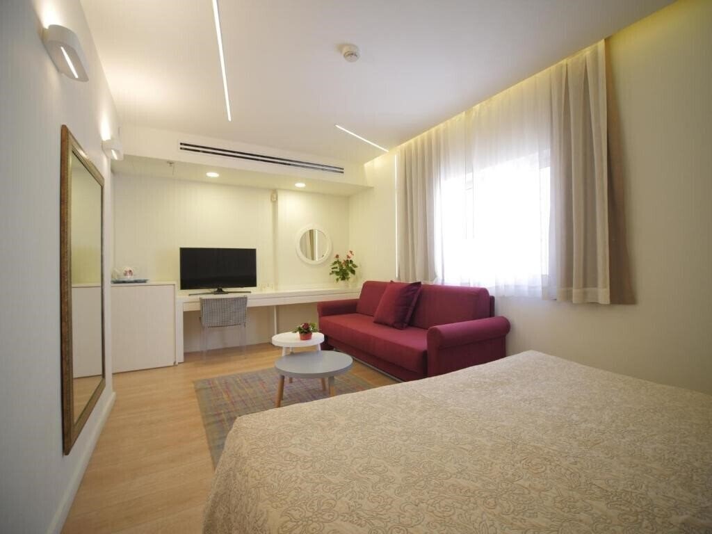 Imaginea Margoa Hotel Netanya 3*