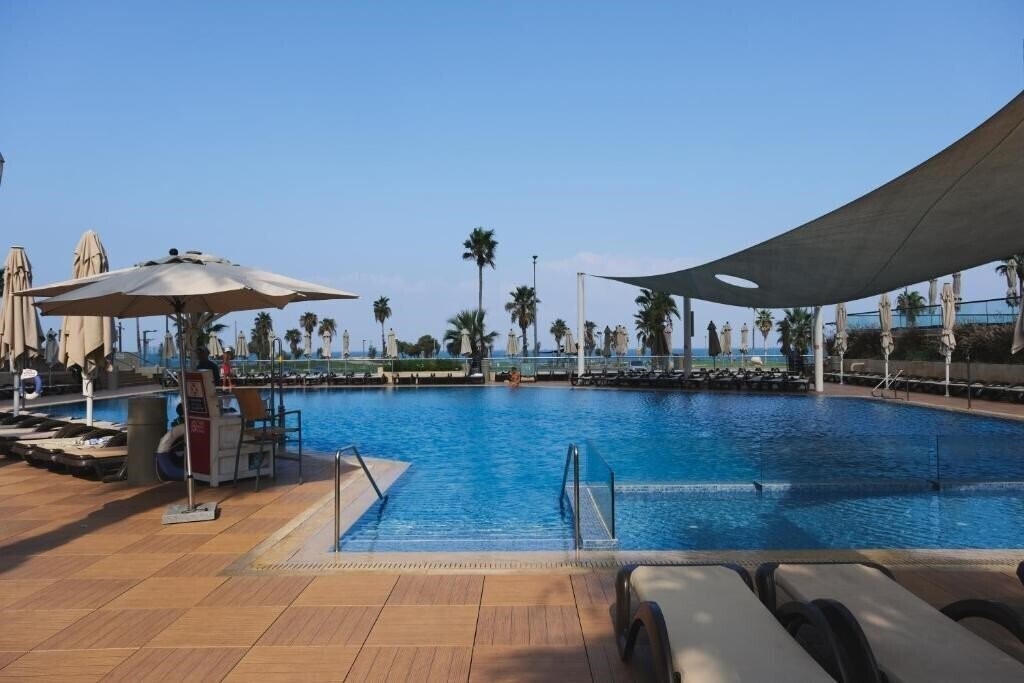 Hotel Dan Panorama Tel Aviv 5*