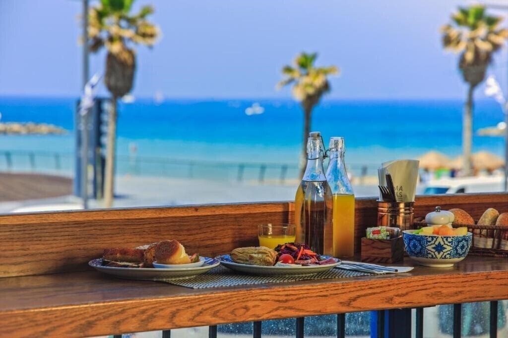 Отель Prima Tel Aviv 4*