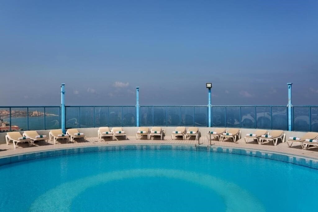 Imaginea Isrotel Tower Tel Aviv 4*