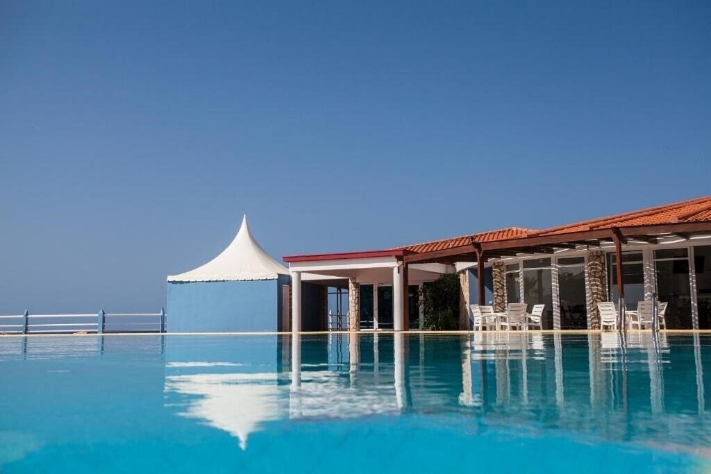 Отель Murdeira Village Resort 4*