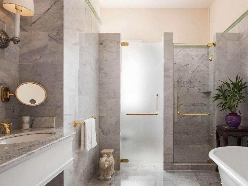 Fotografii Raffles Phnom Penh 5*