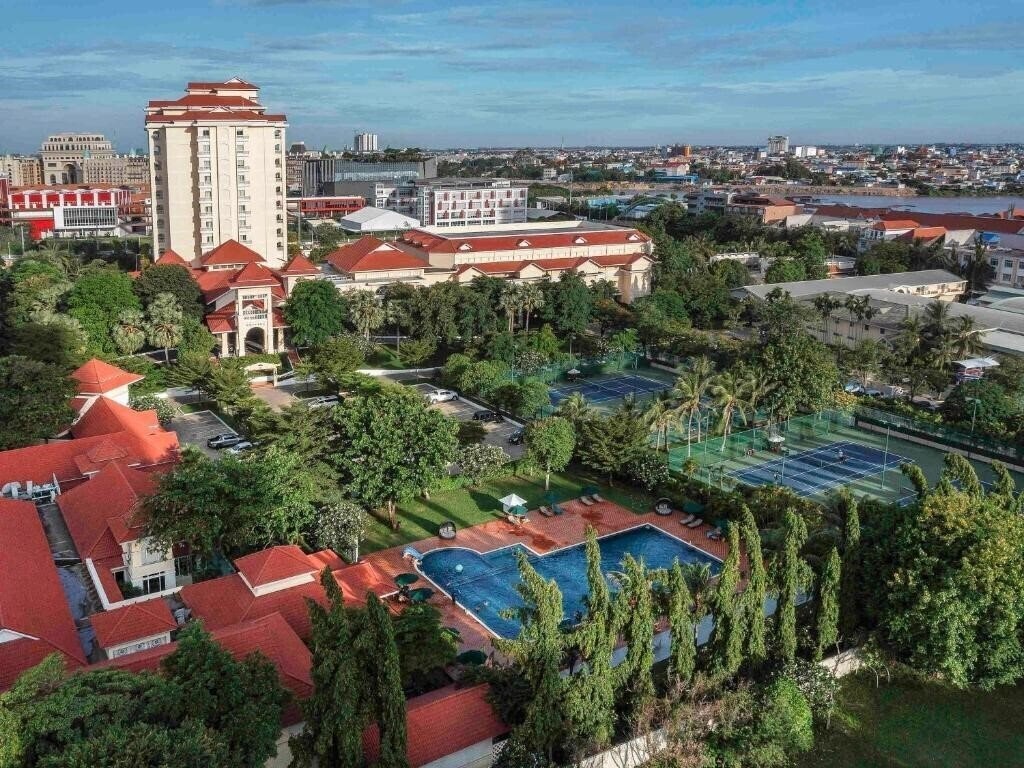 Imaginea Sofitel Phnom Penh 5*