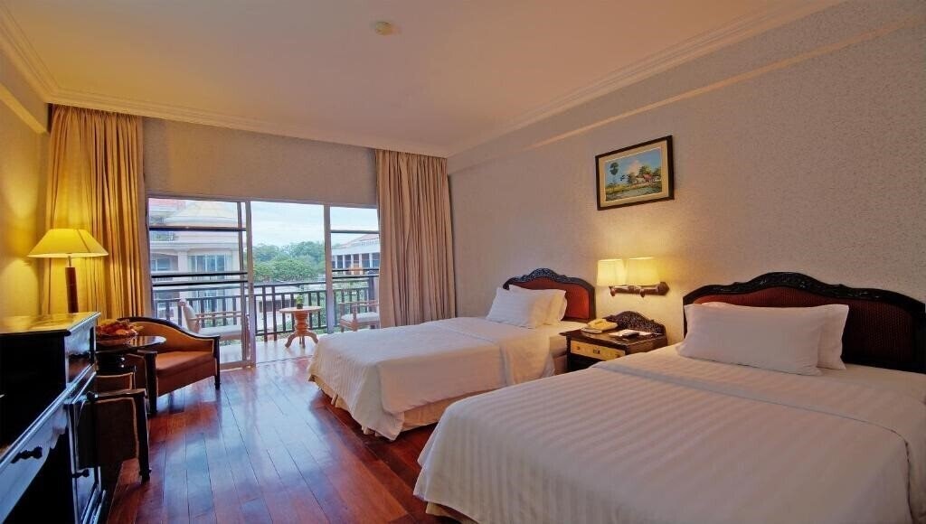 Фото Hotel Somadevi Angkor Resort & Spa 3*