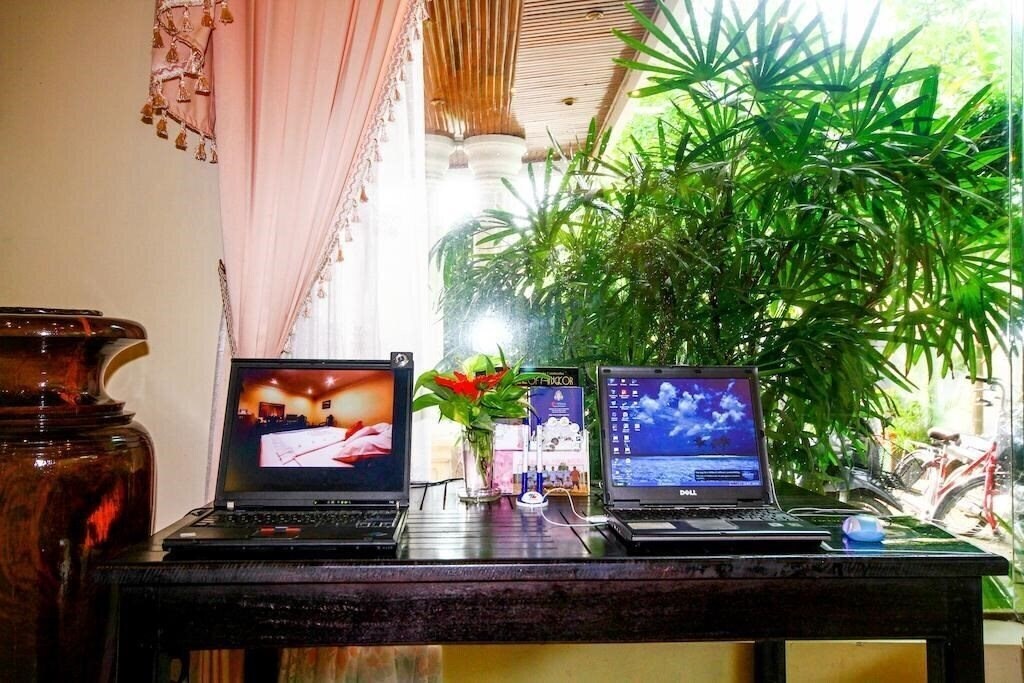 Imaginea Monica Angkor 3*