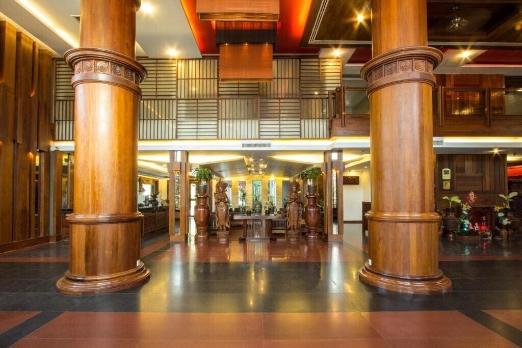 Картинка Royal Empire 3*